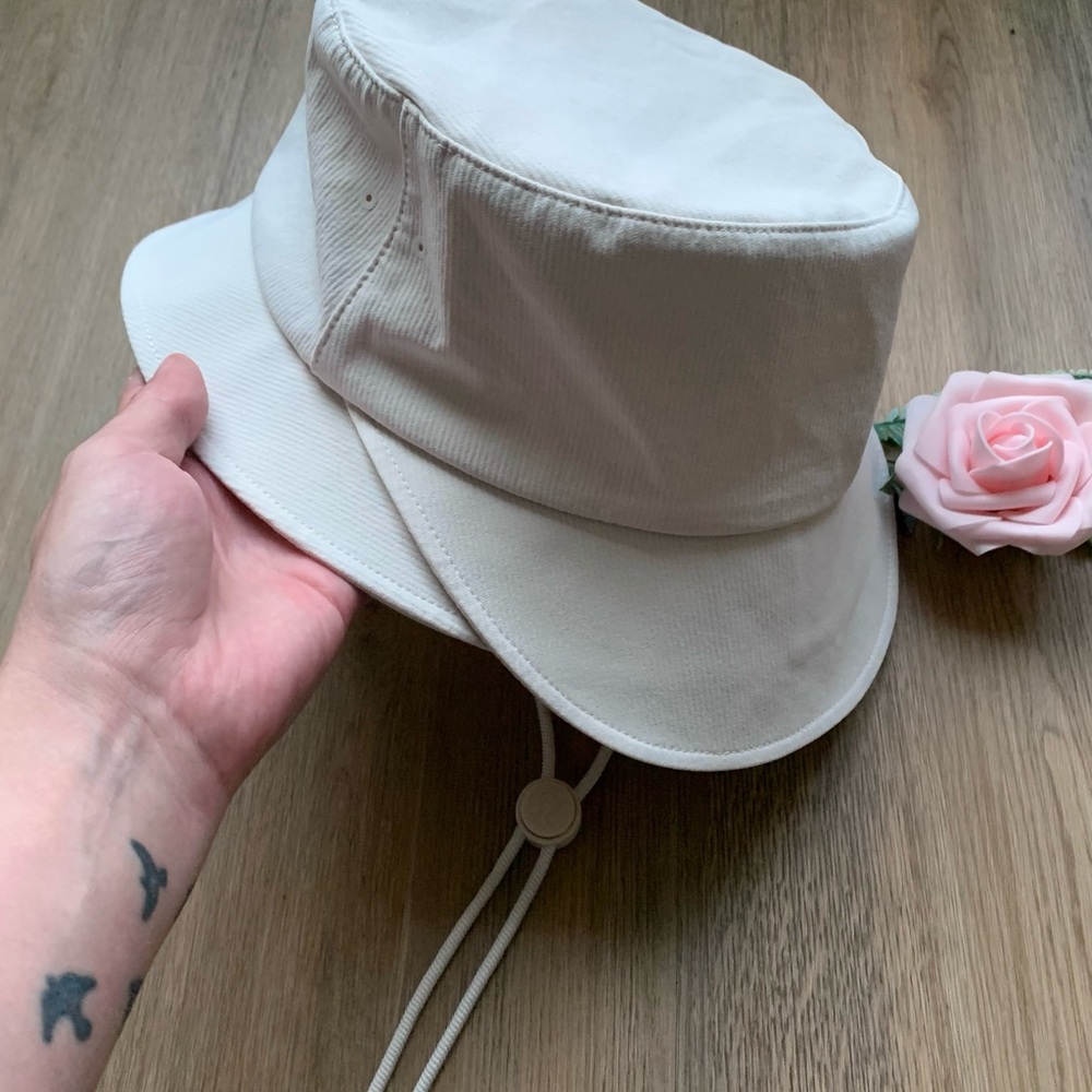 Lululemon Drawstring Bucket Hat - Picture 5 of 15